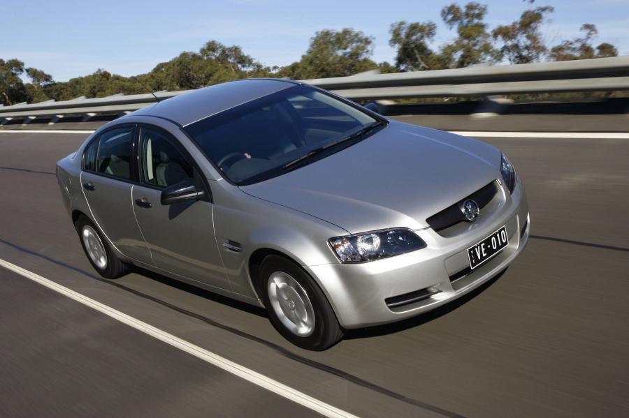  Holden Commodore Omega 2006 года  (фото 32 из 51)
